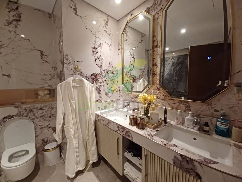 14 3-bedroom-apartment-5242-dubai-marina-bathroom-marble-double-vanity. webp