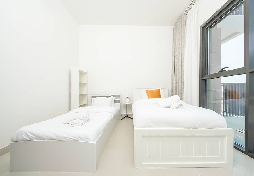 22 APT204JAWAHERT122. png