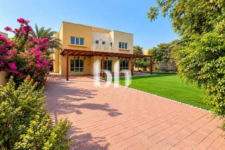 5 Camere Villa in affitto a The Meadows, Dubai - images image img