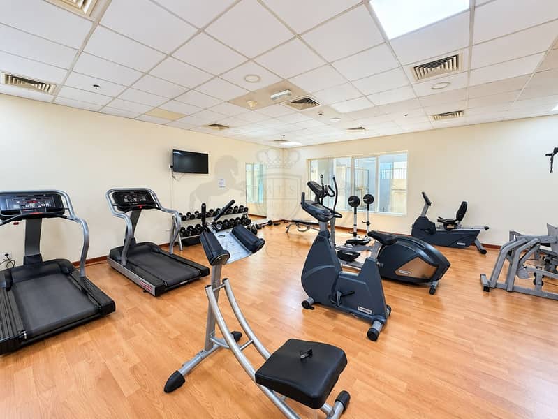 11 Bright Modern Indoor Fitness Room. png
