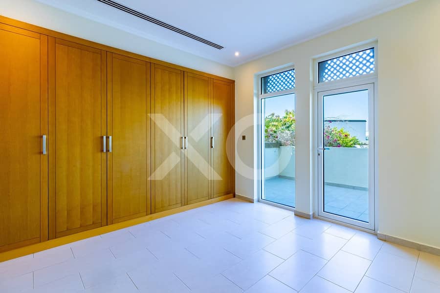 9 DHEL8077_HDR. jpg