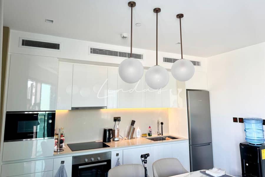 4 images image img