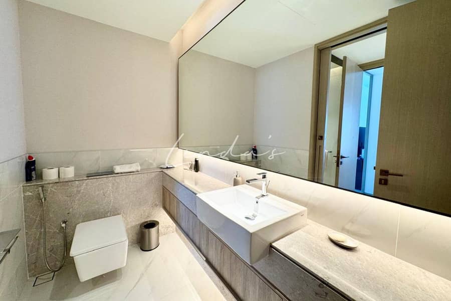8 images image img