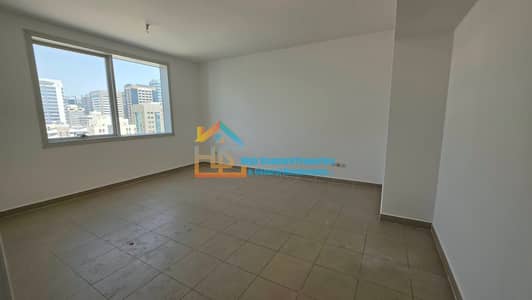 2 Camere Appartamento in affitto a Tourist Club Area (TCA), Abu Dhabi - WhatsApp Image 2026-10-02 at 11.46. 31 AM (3). jpeg 2 Camere Appartamento in affitto a Tourist Club Area (TCA), Abu Dhabi - WhatsApp Image 2026-10-02 at 11.46. 31 AM (3). jpeg