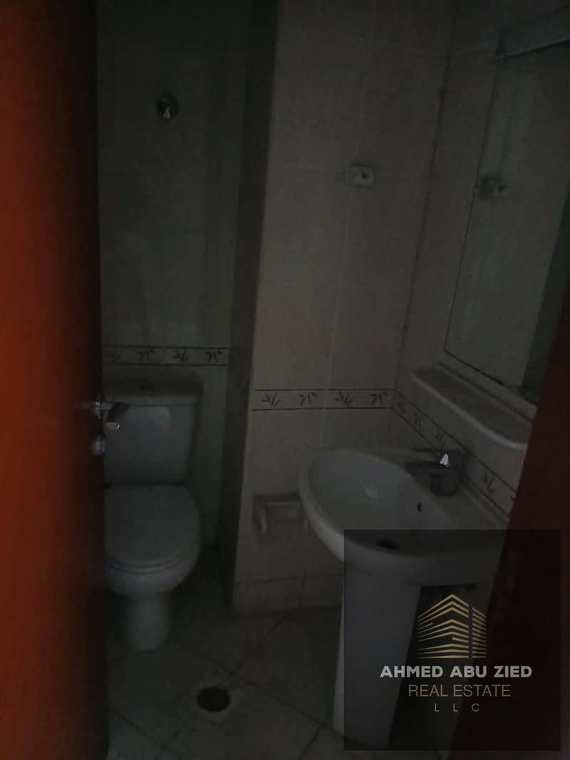 4 WhatsApp Image 2026-10-01 at 11.26. 22 AM. jpeg