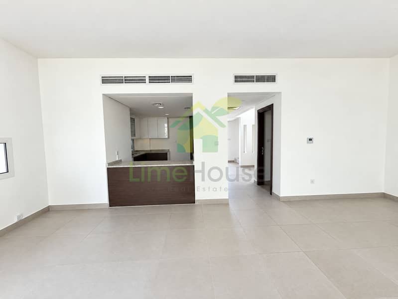 9 26-stairway-kitchen-view. jpg