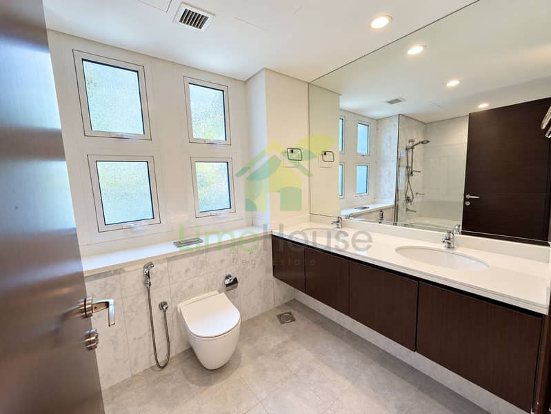 20 13-bathroom-double-vanity. jpg