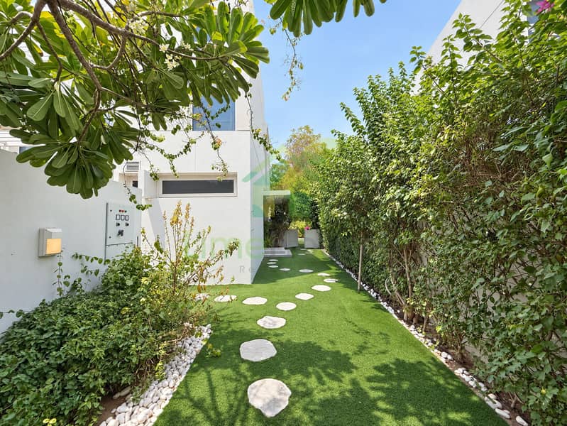 2 19-exterior-garden-walkway-02. jpg