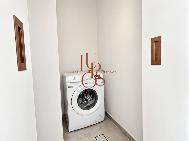 13 09_Lupos_Luxury_Portal. jpg