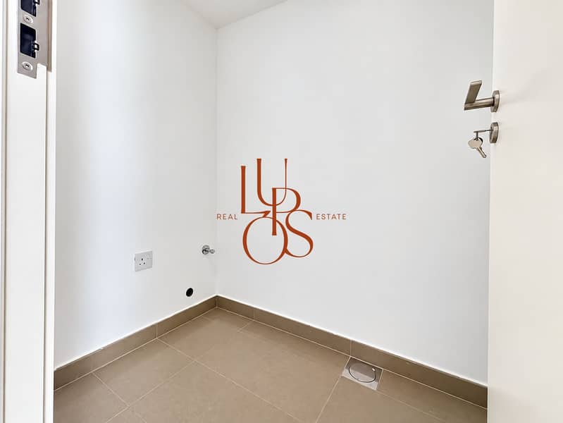 18 19_Lupos_Luxury_Portal. jpg