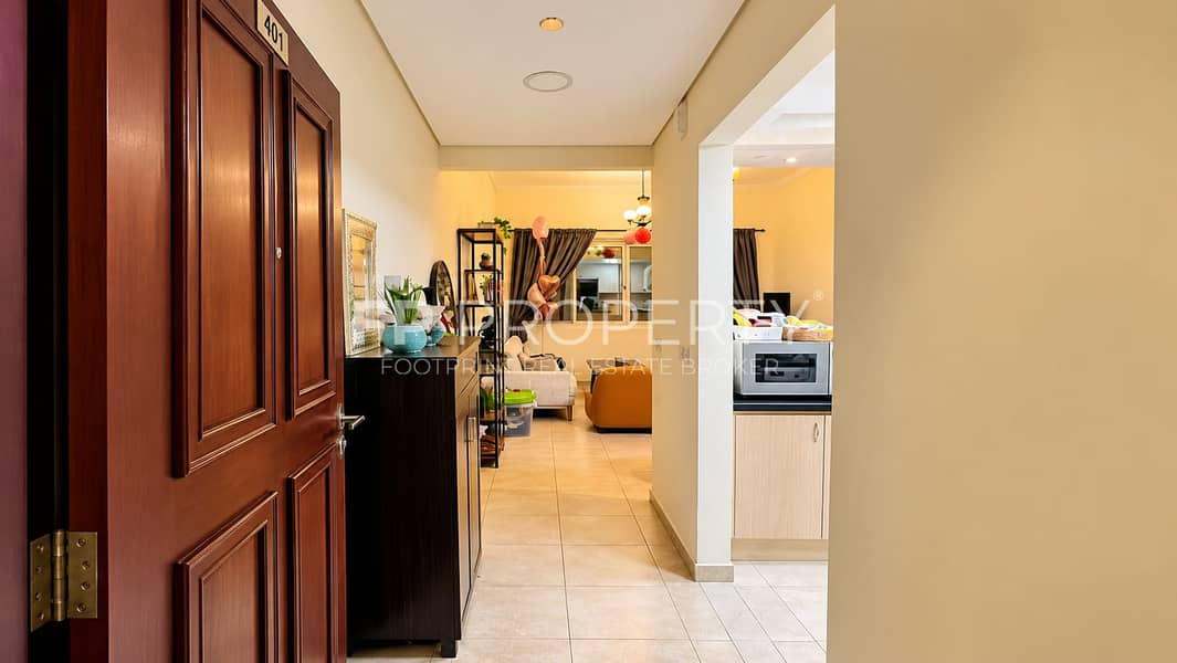 5 Warm Modern Apartment Hallway. png