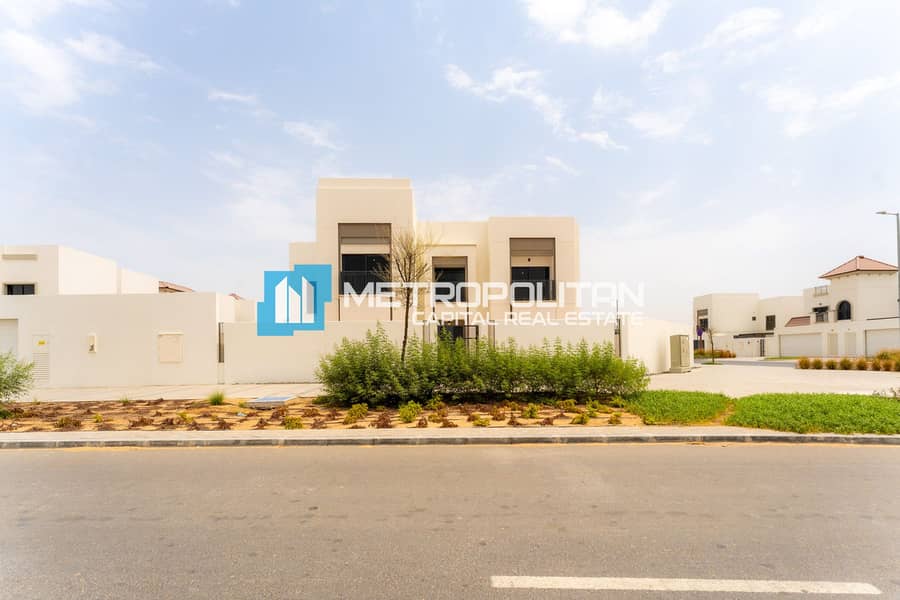 Villa en Al Shamkha,Al Reeman 2,Fay Al Reeman 1, 6 dormitorios, 5950000 AED - 16715060 Villa en Al Shamkha,Al Reeman 2,Fay Al Reeman 1, 6 dormitorios, 5950000 AED - 16715060
