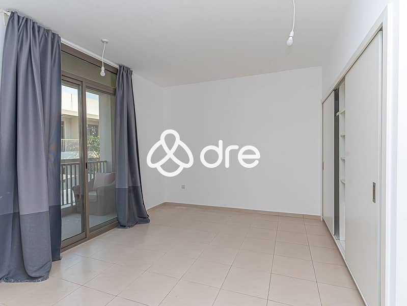 10 DRE08727. JPG