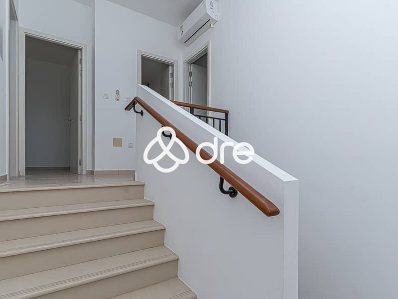 29 DRE08719. JPG