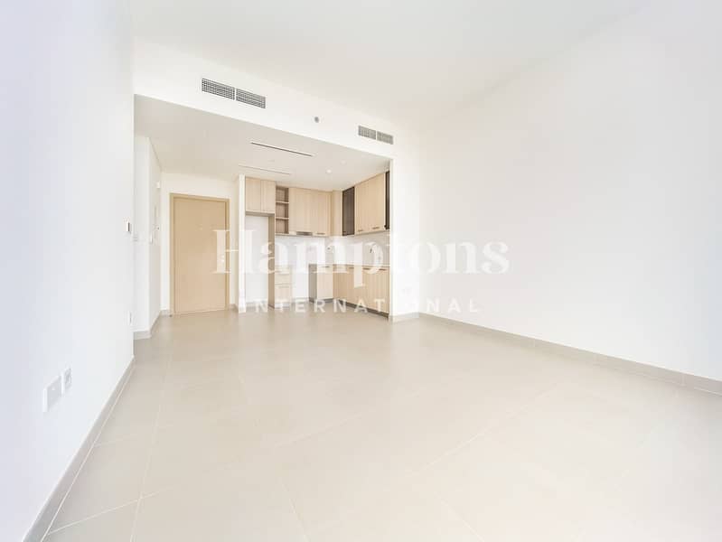 Pool & Golf View | Ready to Move | Spacious Pool & Golf View | Ready to Move | Spacious