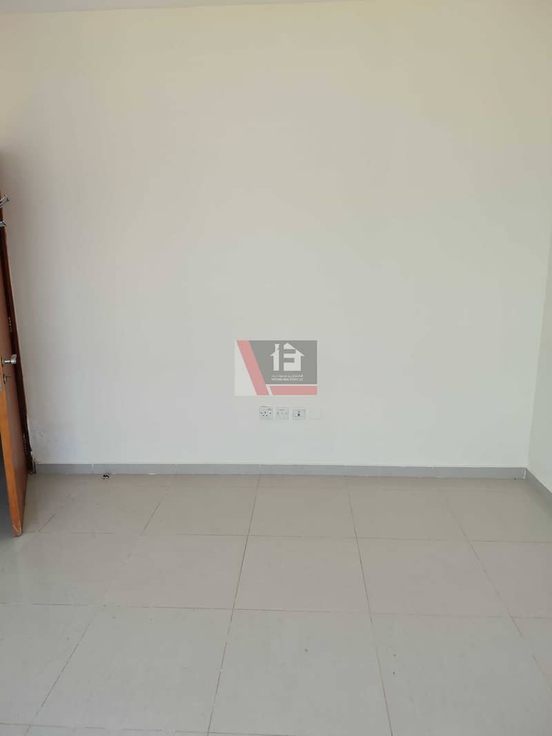 4 15445. jpg