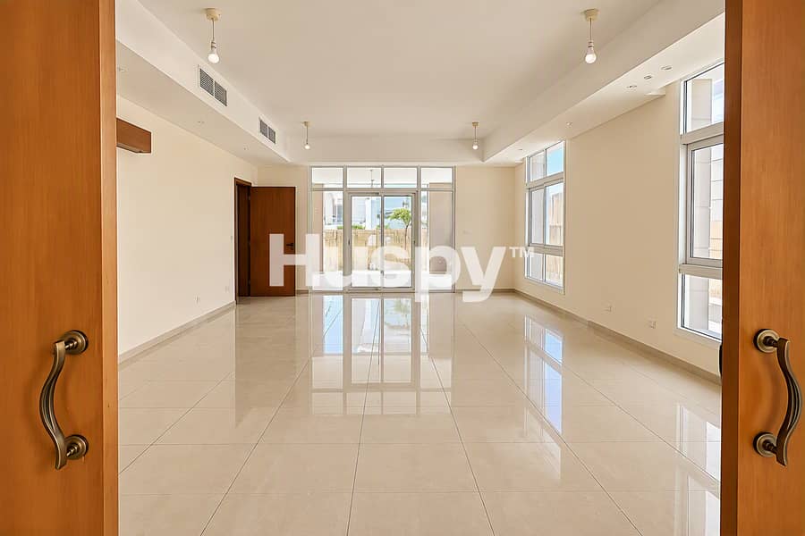 Maid's Room | Private Garden | Vacant Now Maid's Room | Private Garden | Vacant Now