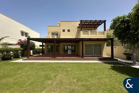 5 Schlafzimmer Villa zum Verkauf in The Meadows, Dubai - Villa in The Meadows,The Meadows 2, 5 schlafzimmer, 13500000 AED - 16715936 5 Schlafzimmer Villa zum Verkauf in The Meadows, Dubai - Villa in The Meadows,The Meadows 2, 5 schlafzimmer, 13500000 AED - 16715936
