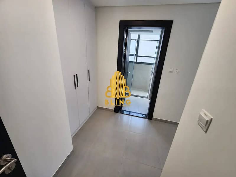 4 869088308-1066x800. webp