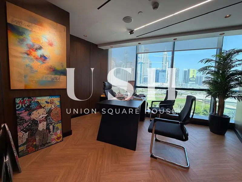 Luxurious Fully Fitted office I Stunning Skyline View | Near Metro