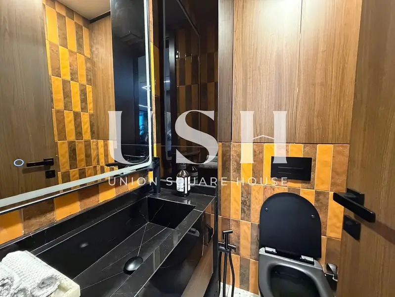 Luxurious Fully Fitted office I Stunning Skyline View | Near Metro