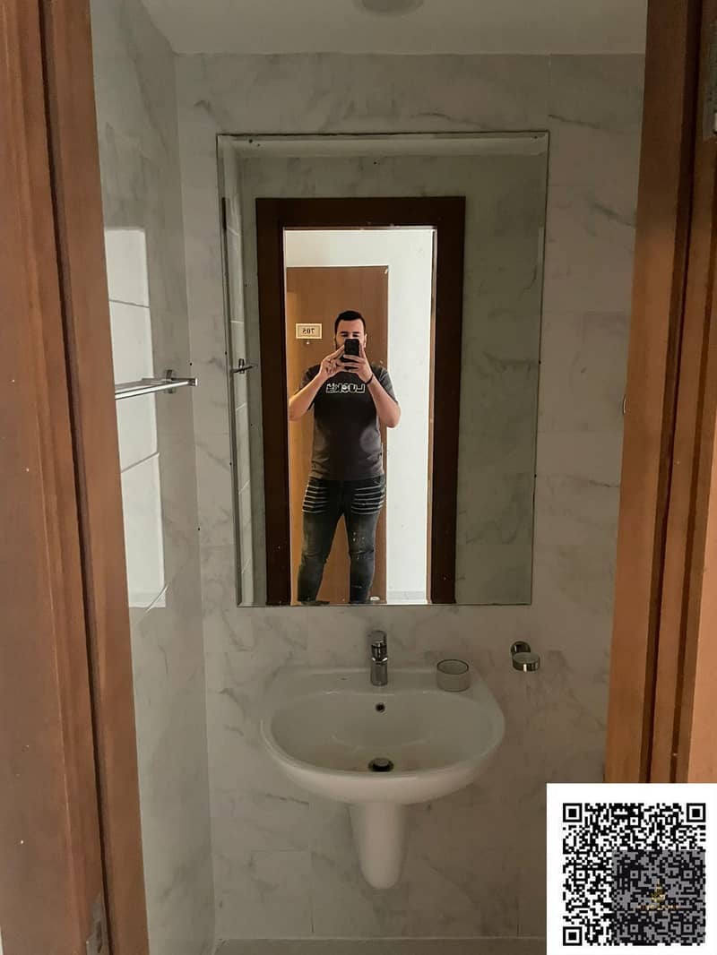 14 1001091945. png