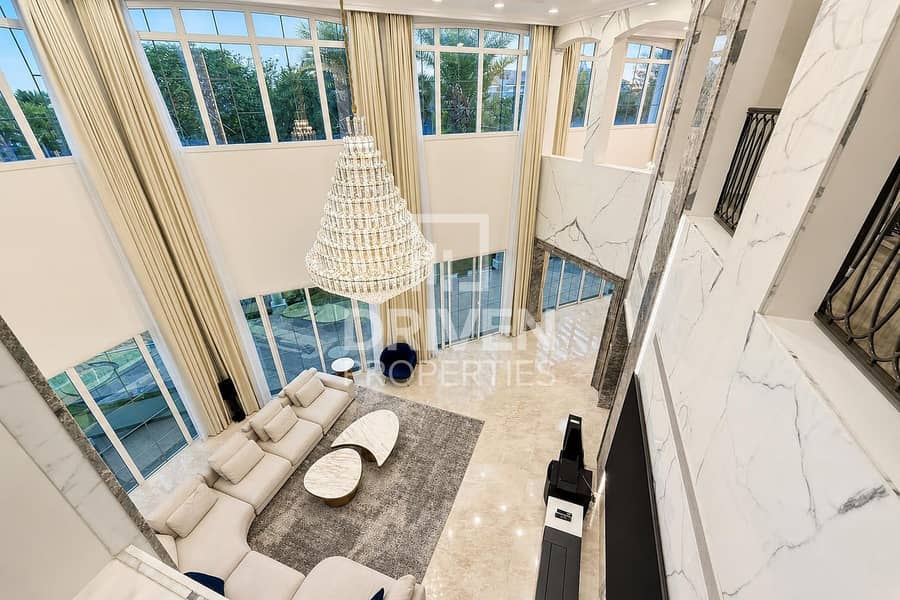 Luxury Finishings | Elevator | Basement | Vacant Luxury Finishings | Elevator | Basement | Vacant
