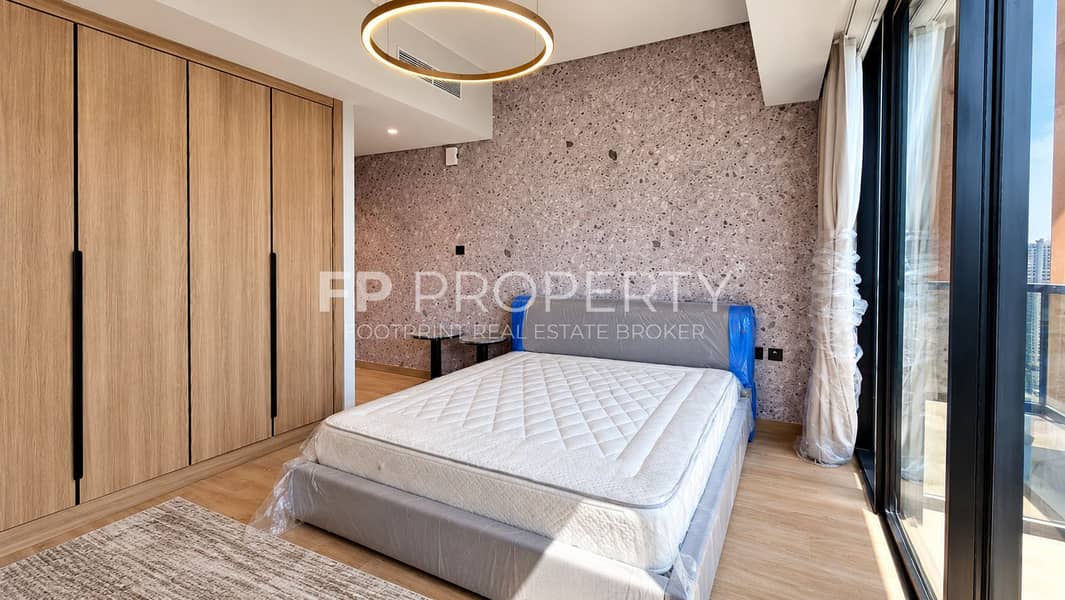 2 Modern Bedroom with Balcony Views. png