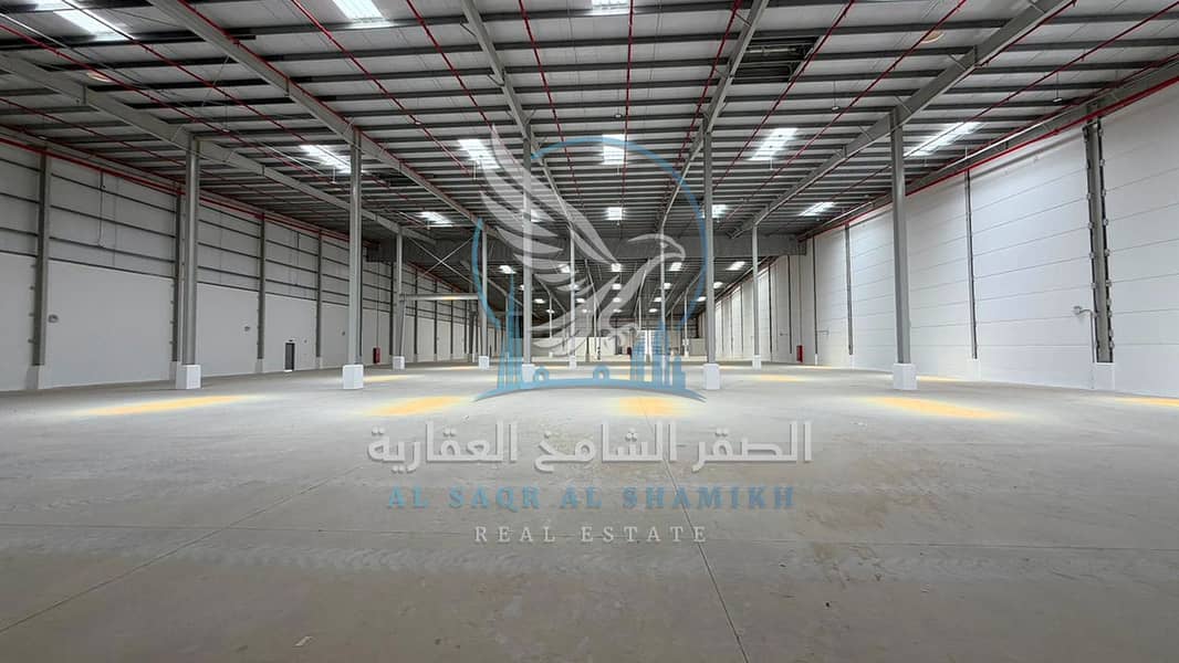 9 yard-for-rent-al-shargah-property-10. jpg