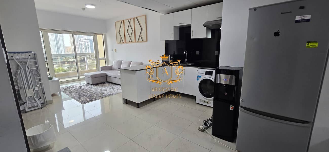 12 Kitchen 05. jpeg