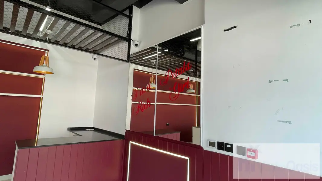 || FULLY FURNISHED || BOULEVARD FACING || NEAR TO OPEN PARKING || PRIME LOCATION ||