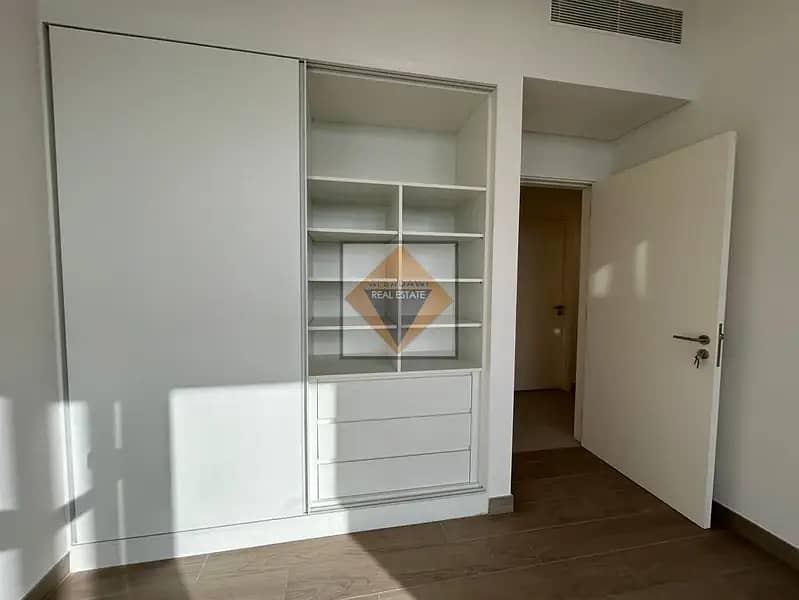 16 869312481-800x600. webp