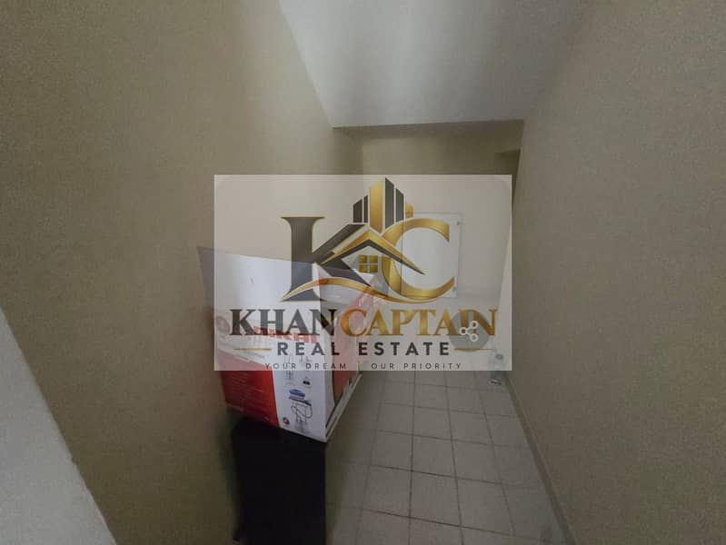 12 212468. jpg