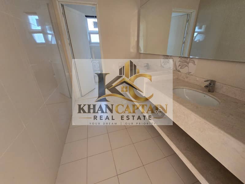 17 208326. jpg