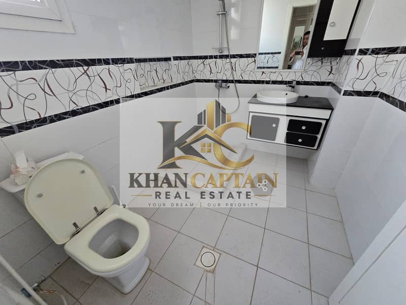 33 d03adad6-903e-49ad-aed5-2ebe8954d4f3. jpg