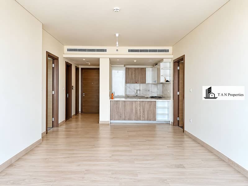 6 Bright Modern Apartment Interior. png