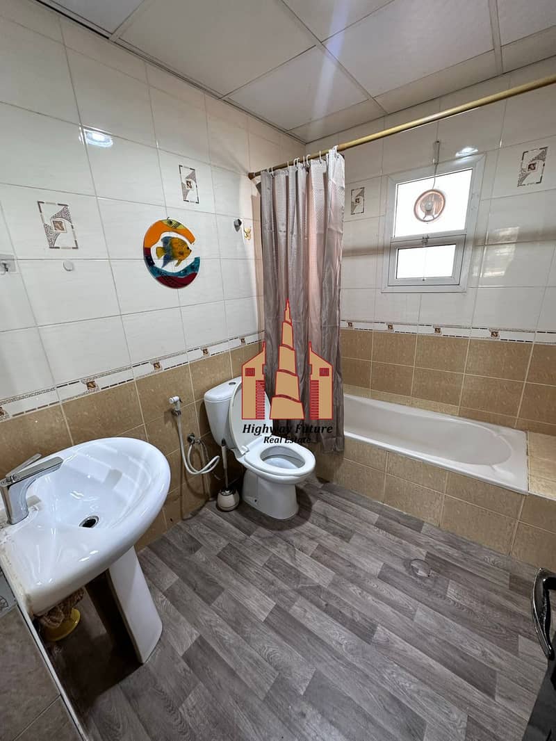 6 431027b0-53d9-406e-9feb-aaa6e68dbd19. jpg