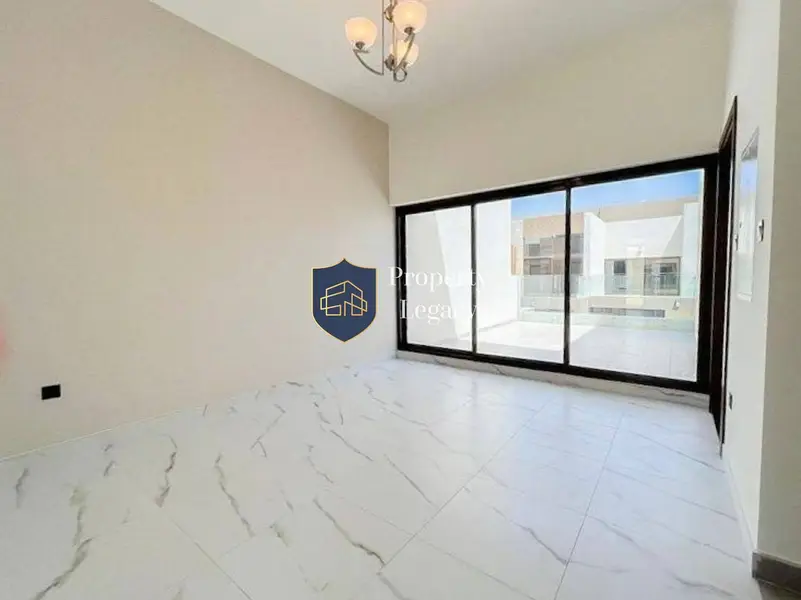 Massive Layout | Ready to Move | Prime Area