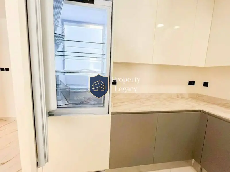 Massive Layout | Ready to Move | Prime Area