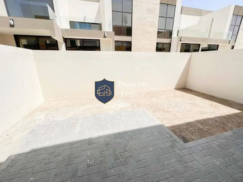 Massive Layout | Ready to Move | Prime Area
