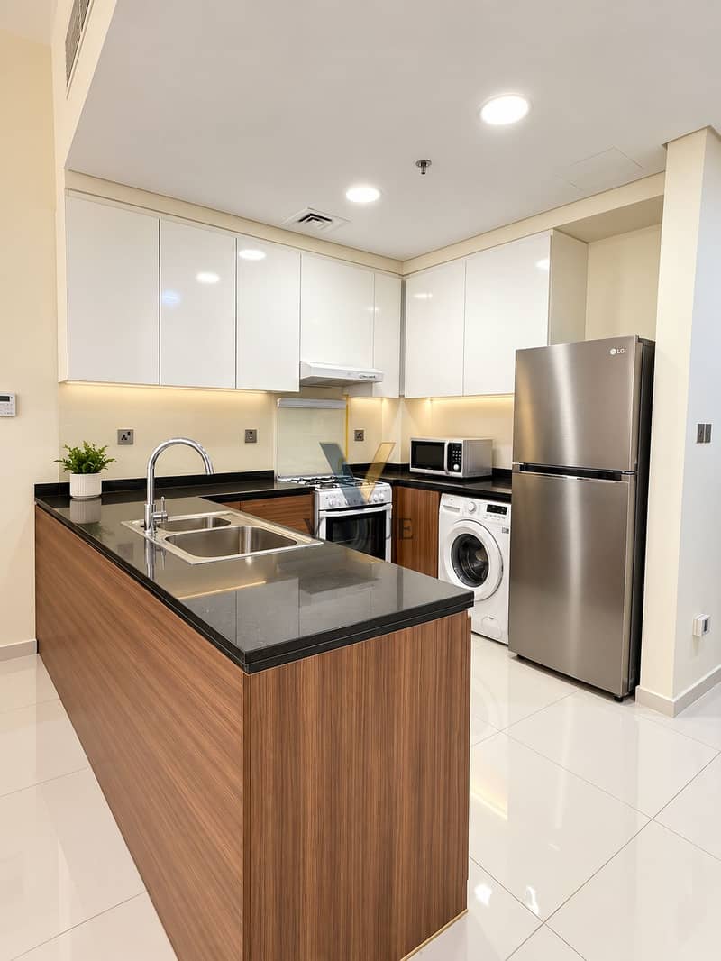 2 Modern Minimalist Kitchen Interior. png