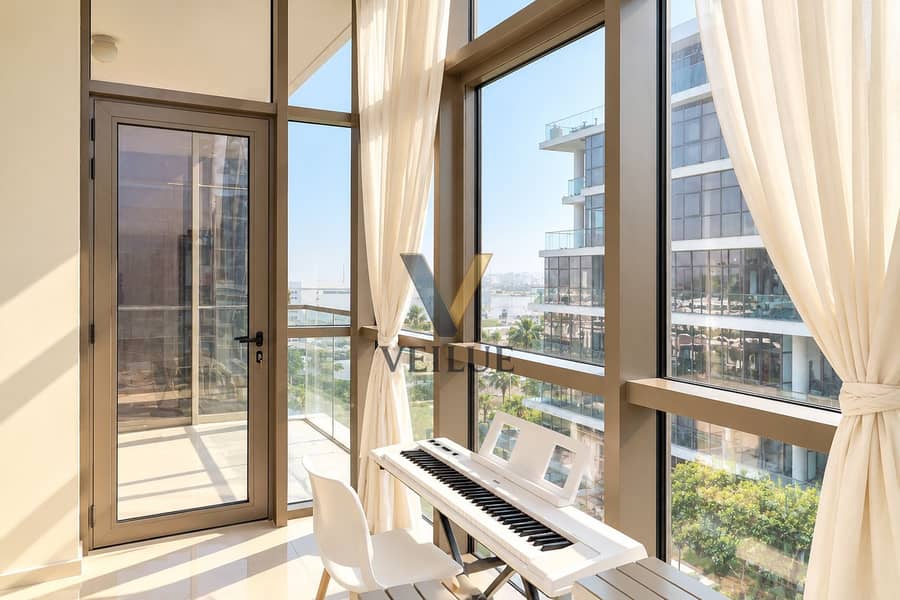 9 Sunlit Piano Alcove with City Views. png
