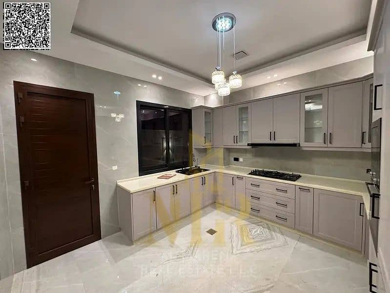 14 868819122-800x600. webp