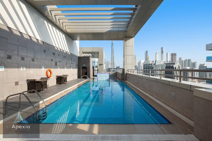 10 hotel-Swimming-Pool-with-Burj-Khalifa-View-. jpg