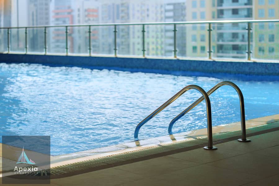 24 Mercure Swimming Pool (5). jpg