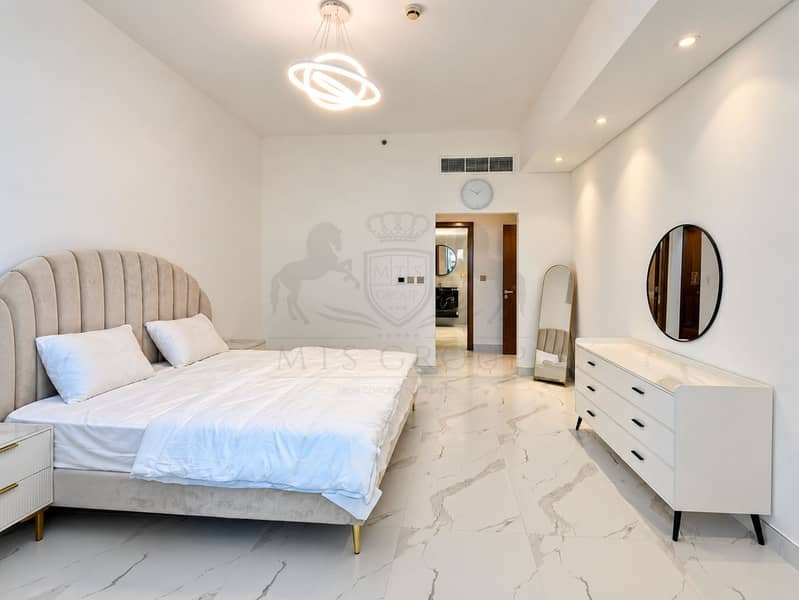 8 Modern Minimalist Bedroom Retreat. png