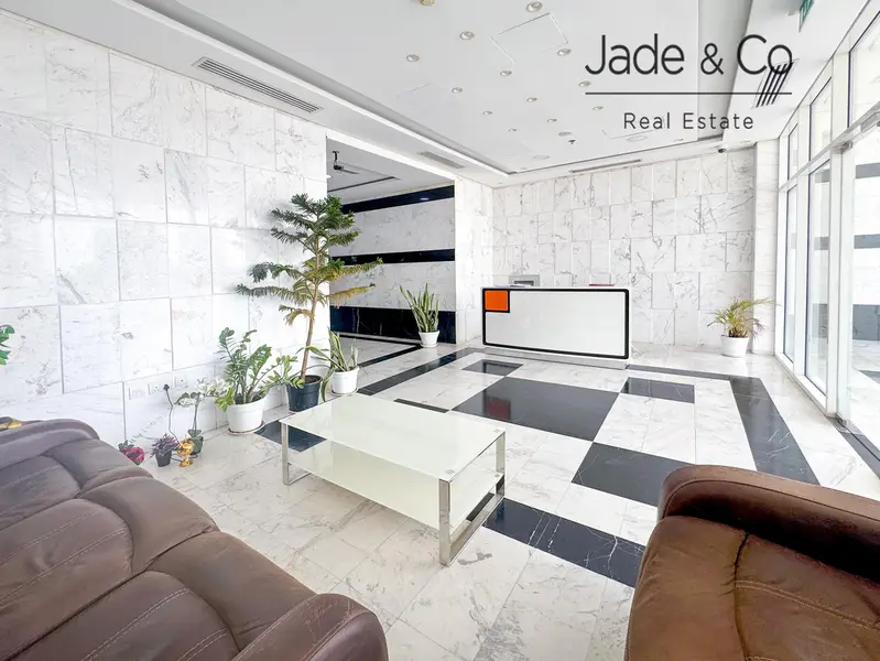 Whole Building | Prime Location I Investment
