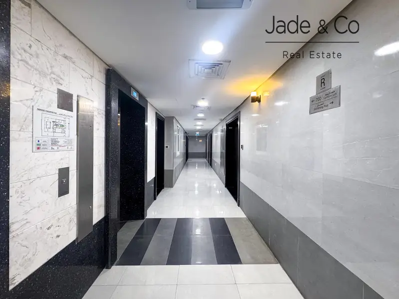 Whole Building | Prime Location I Investment