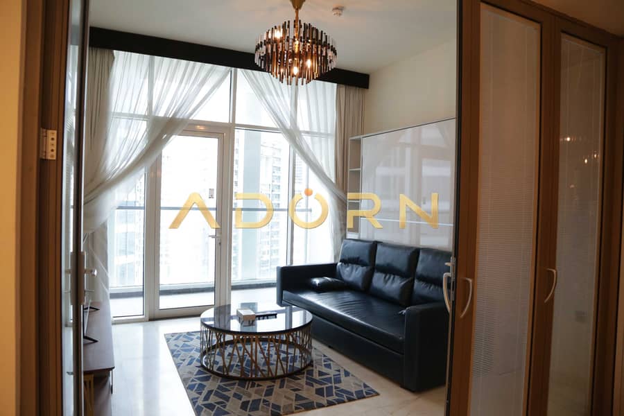 2 Living Room2. JPG