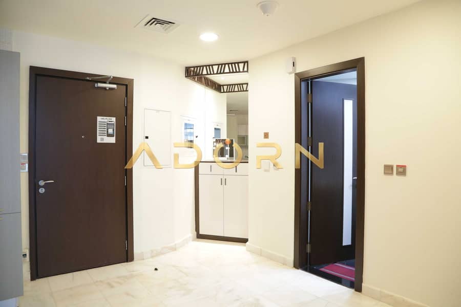 22 Hallway1. JPG